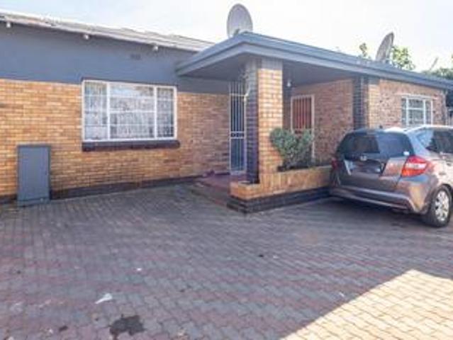 House for sale in Vosloorus, Gauteng
