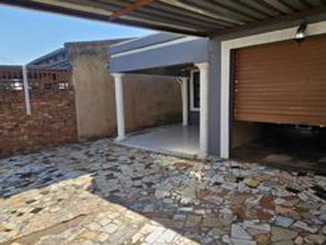 House for sale in Waterkloof, Gauteng