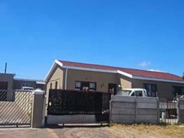 House for sale in Mitchells Plain, Western Cape