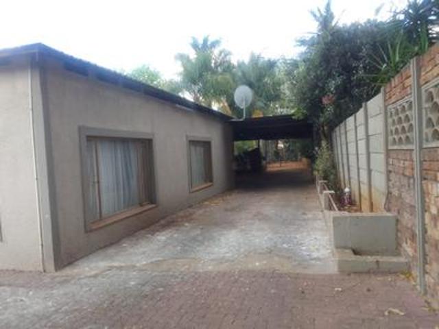 House for sale in Waterkloof, Gauteng