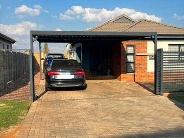 House for sale in Waterkloof, Gauteng