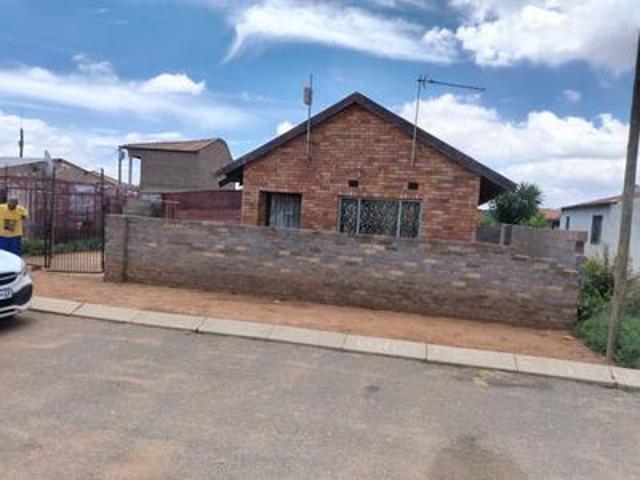 House for sale in Kagiso, Gauteng