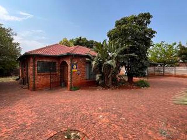 House for sale in Akasia, Gauteng