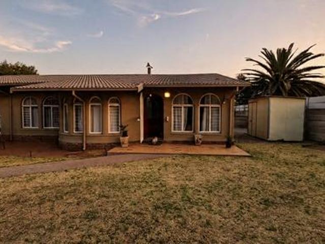 House for sale in Oranjeville, Free State