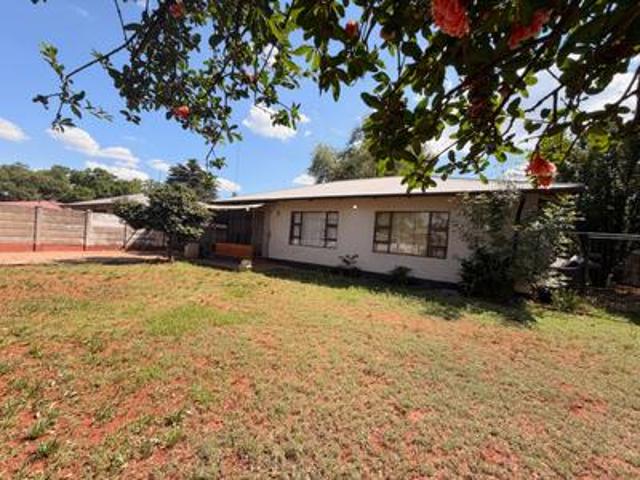 House for sale in Vanderbijlpark, Emfuleni Local Municipality
