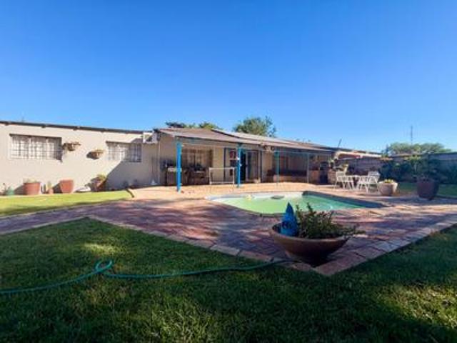 House for sale in Vanderbijlpark, Emfuleni Local Municipality