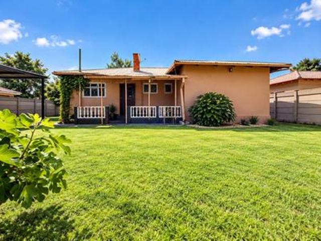 House for sale in Vanderbijlpark, Emfuleni Local Municipality