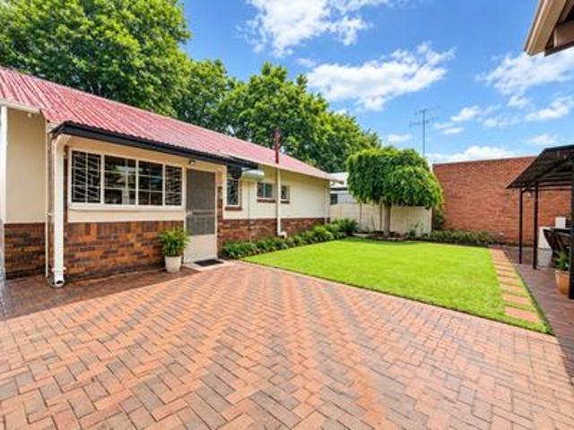 House for sale in Vanderbijlpark, Emfuleni Local Municipality