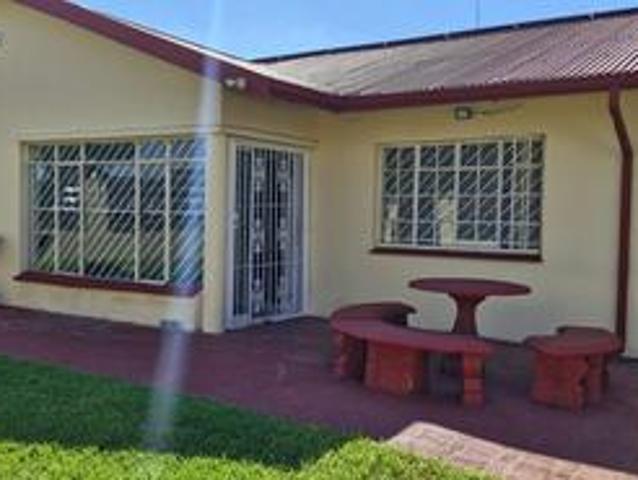 House for sale in Waterkloof, Gauteng