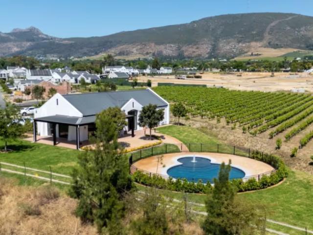 House for sale in Onverwacht, Western Cape