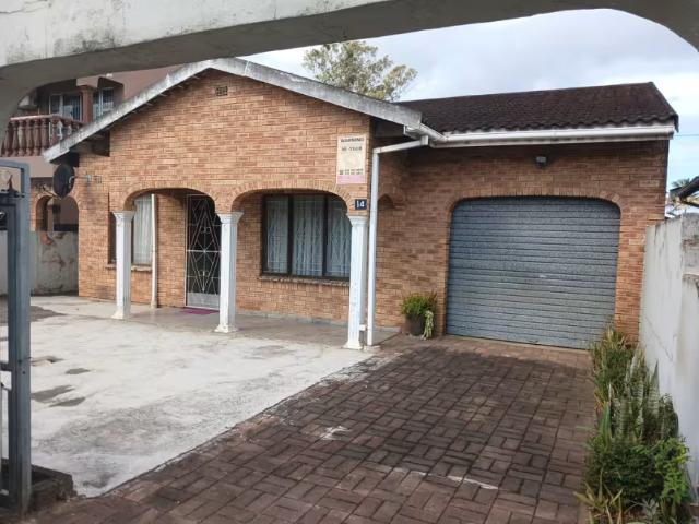 House for sale in Palmview, eThekwini Metropolitan Municipality