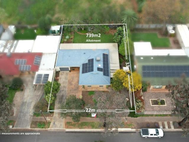 House for sale in Para Hills West, Adelaide