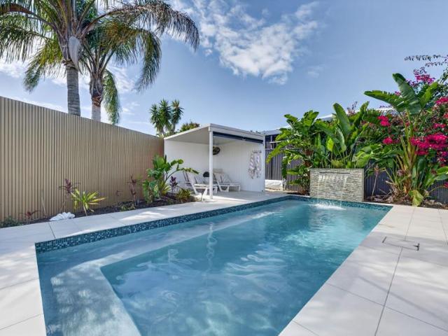 House for sale in Paradise Point, Gold Coast City