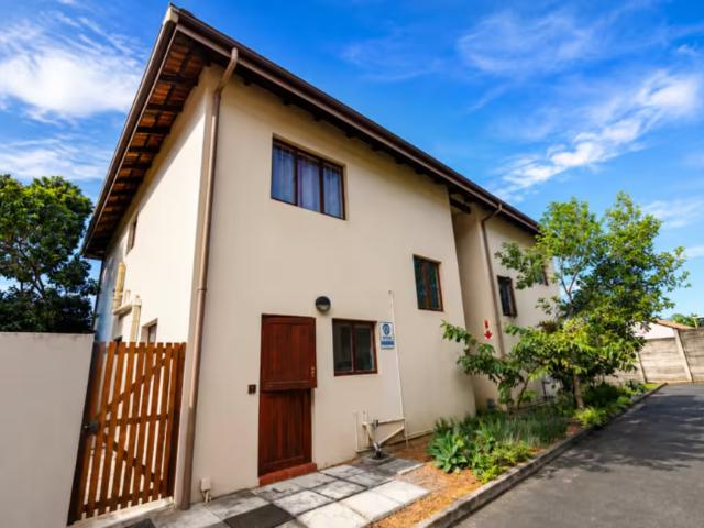 House for sale in Paradise, Newcastle Local Municipality