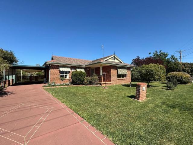 House for rent in Parkes, Parkes Shire Council