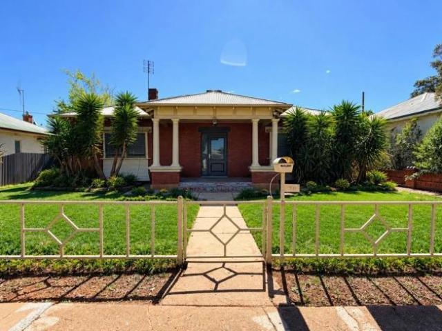 House for rent in Parkes, Parkes Shire Council