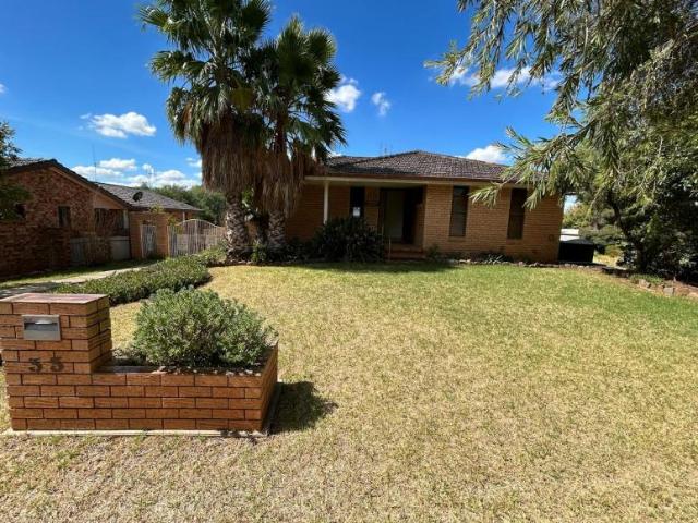 House for rent in Parkes, Parkes Shire Council