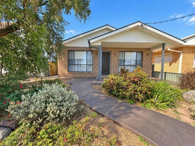 House for rent in Parkes, Parkes Shire Council