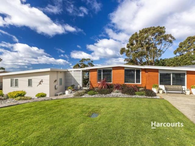 House for sale in Carmantown, Penguin