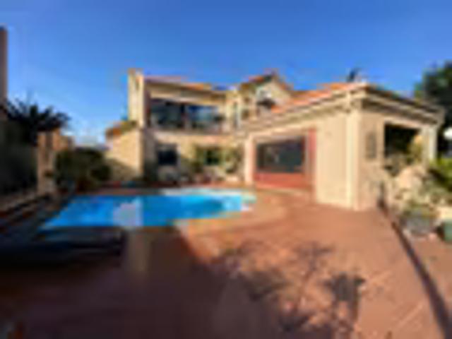 House for sale in Waterkloof, Gauteng