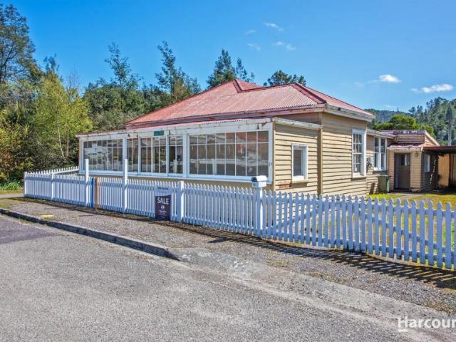 House for sale in Queenstown, West Coast