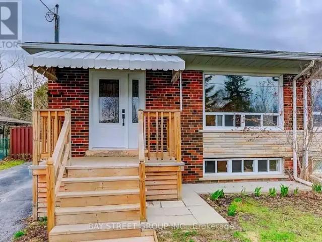 House for rent in Richmond Hill, Golden Horseshoe