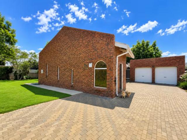 House for sale in Riebeeckstad, Matjhabeng Local Municipality