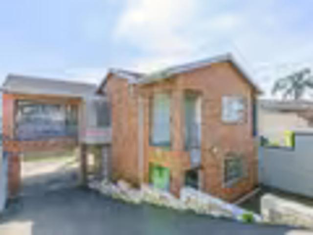 House for sale in Risecliff, eThekwini Metropolitan Municipality