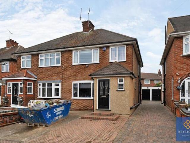 House for sale in Romford, Havering
