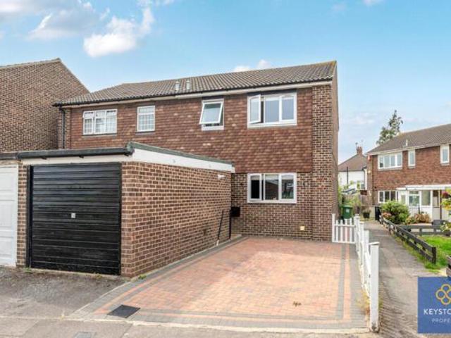 House for sale in Romford, Havering