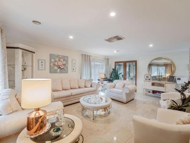 House for sale in Roxburgh Park, Melbourne