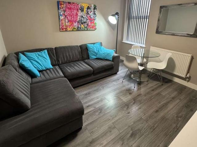 Room for rent in Calderstones