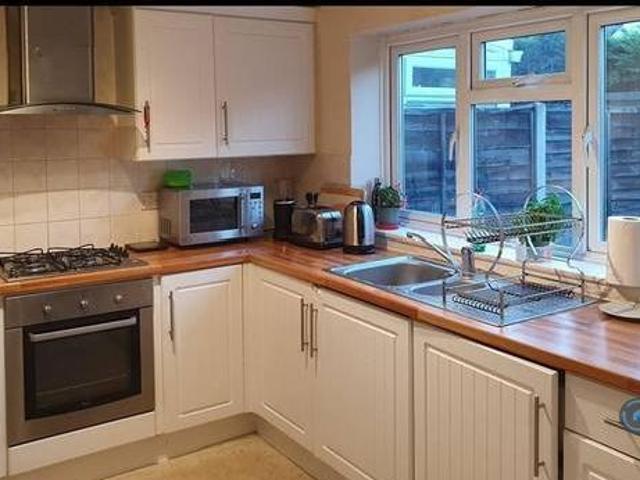 House for rent in Surrey, England