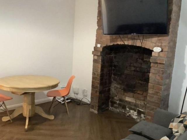 Room for rent in Pellon, Halifax