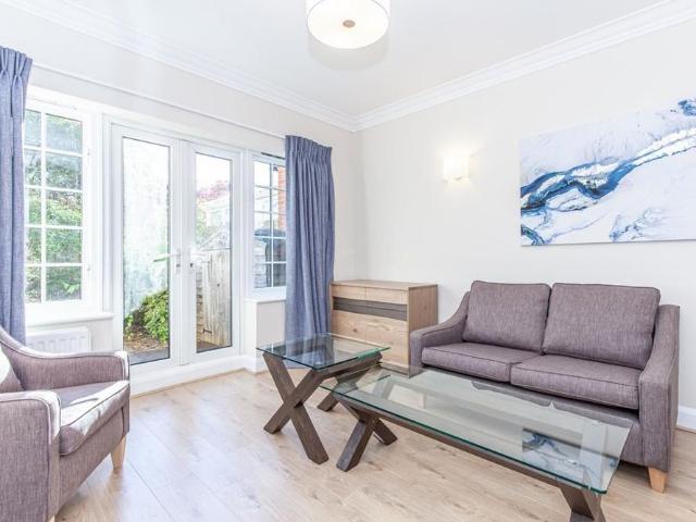 Room for rent in Osney, The Slade