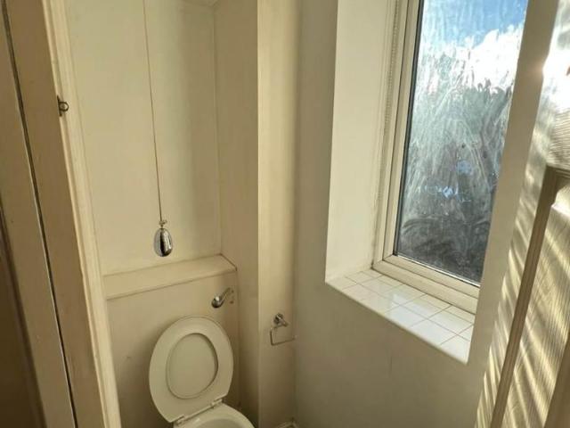 Room for rent in Watford Rural, Batchworth