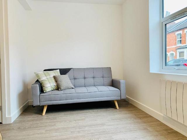 Room for rent in Phippsville, Northampton