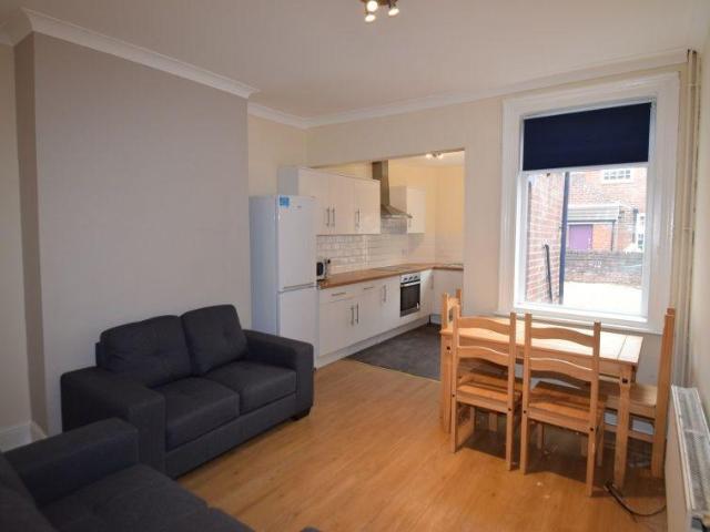 Room for rent in Banner Cross, Ecclesall