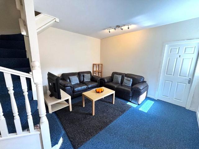 Room for rent in Sharrow Vale, Isle Of Man