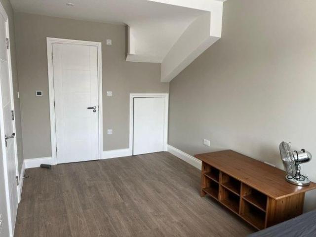 Room for rent in Bowes