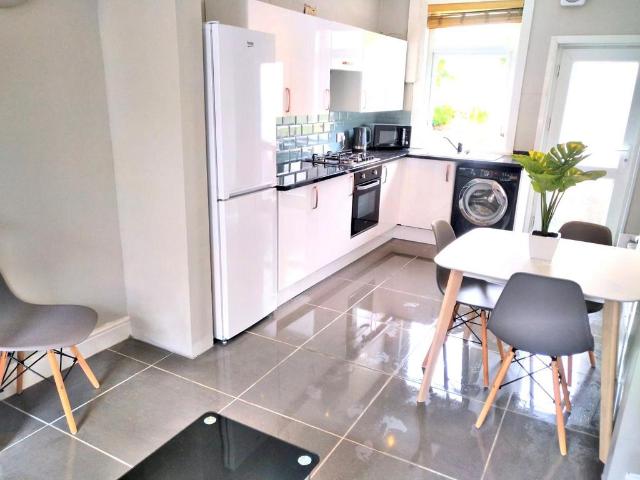 Room for rent in Sharrow Vale, Isle Of Man