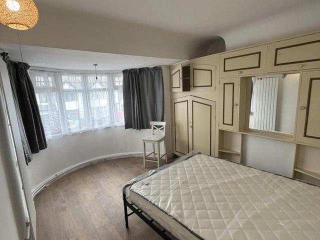 Room for rent in Wealdstone, Isle Of Man