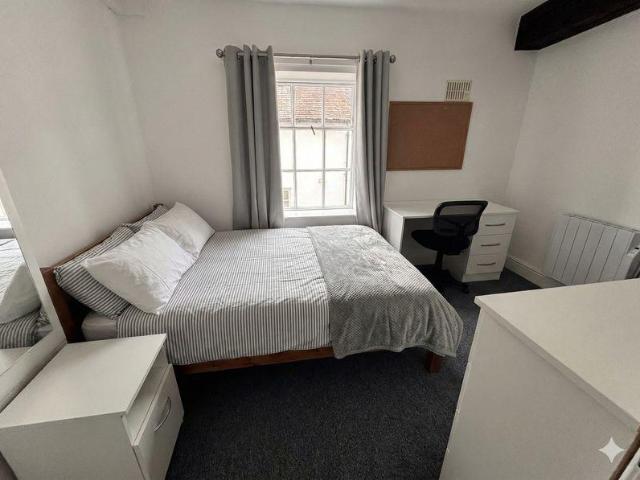 House for rent in Longport, The Bridge