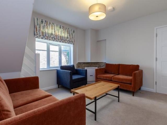 Room for rent in Calderstones