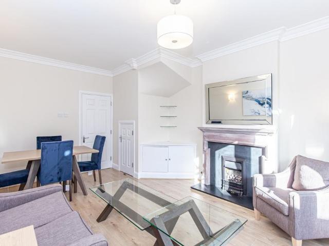 Room for rent in Osney, The Slade