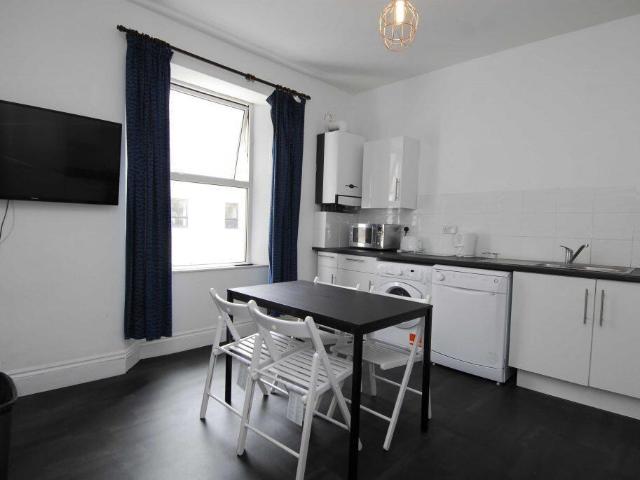 Room for rent in Mount Wise