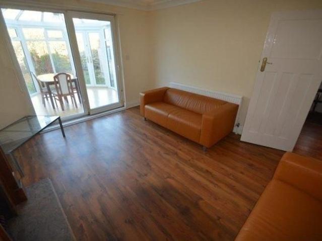 Room for rent in Beckett Park, Leeds