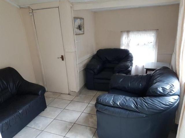 Room for rent in Nangreaves, Wales