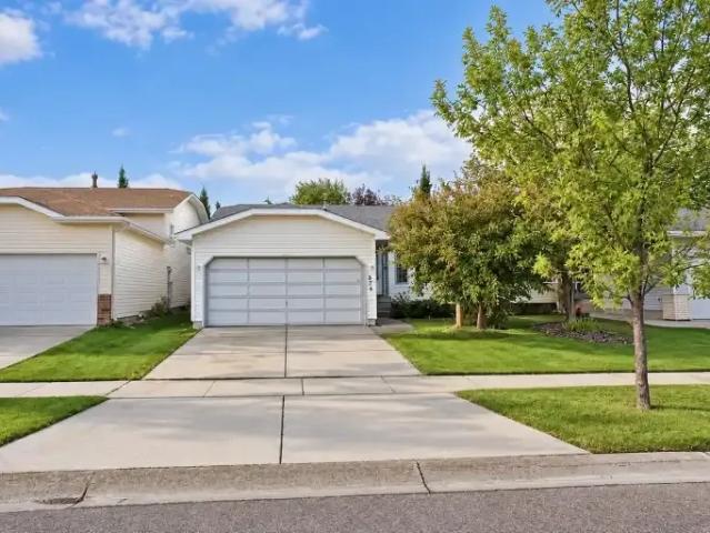 House for rent in Regency Park, Sherwood Park