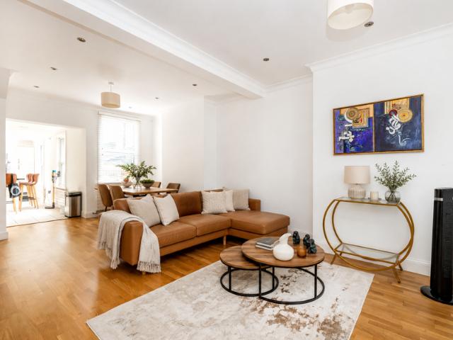 House for sale in Cat Hill, England